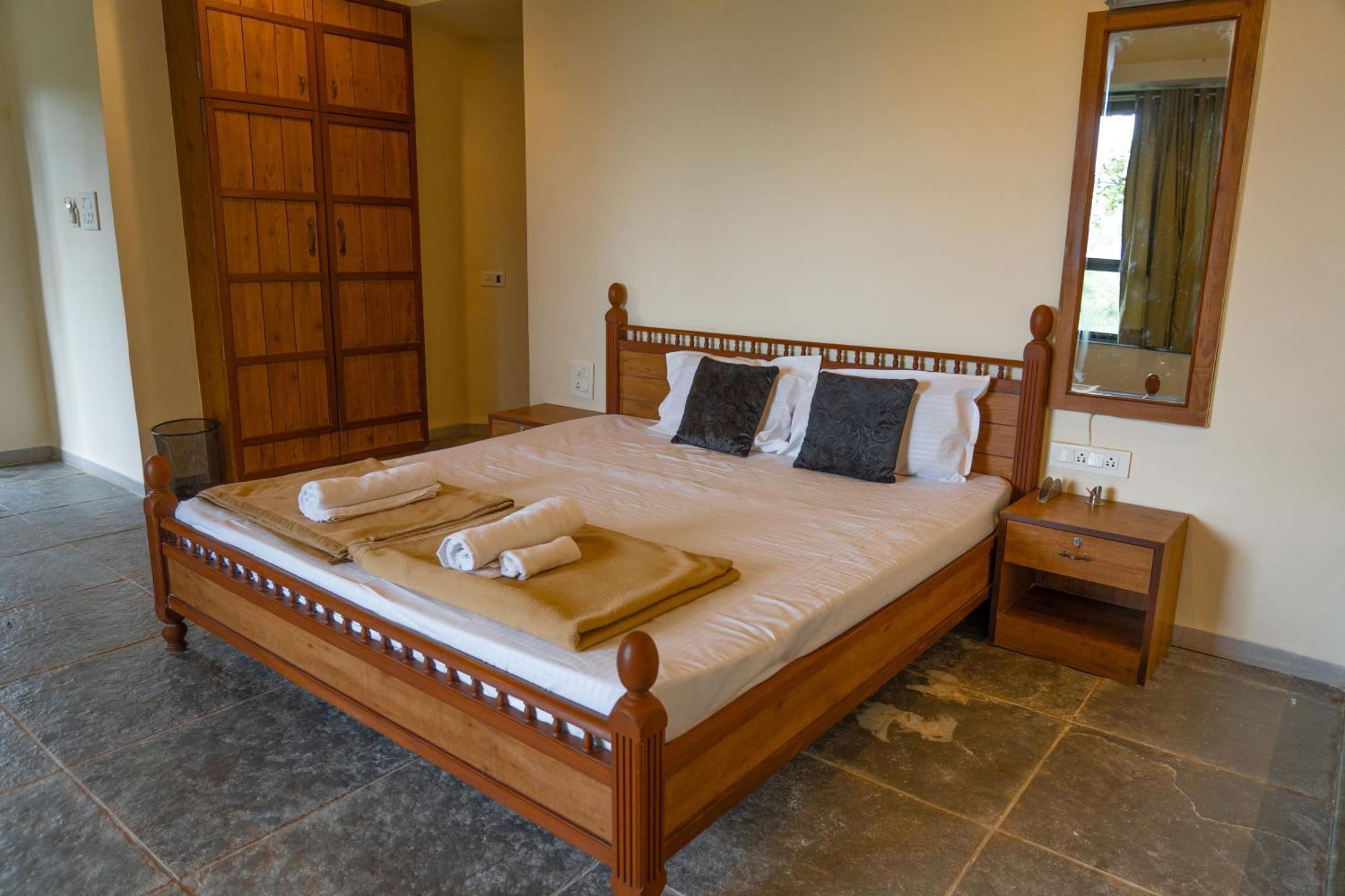 פונה Rajlok Resorts מראה חיצוני תמונה